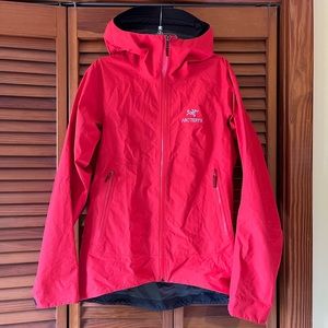Arcteryx Zeta SL Shell/Raincoat - Size Women’s S